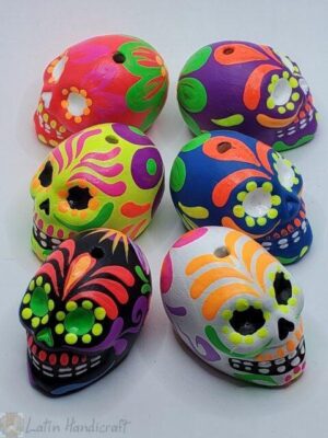 CF003 DAY OF THE DEAD CERAMIC SKULLS H: 1.3 in.