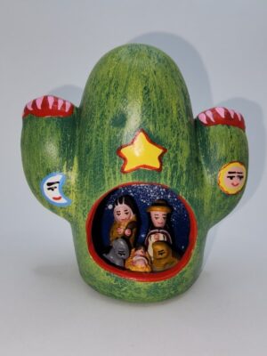 GB033 HAND PAINTED CERAMIC NATIVITY H:3.2 in.