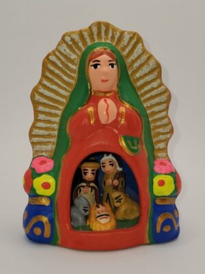 GB038 HAND PAINTED CERAMIC NATIVITY H:3.7 in.
