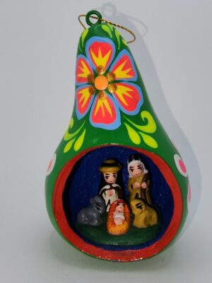 GC10 HAND PAINTED GOURD NATIVITY H:4 in. .
