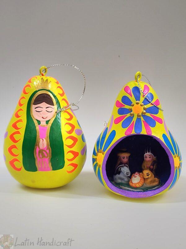 GC19   GOURD NATIVITY SCENES .