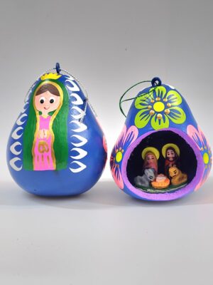 GC27 HAND PAINTED GOURD NATIVITY H:4 in. .