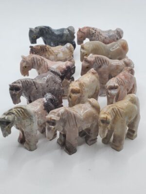 GD007 ONE HORSE STONE FIGURINES
