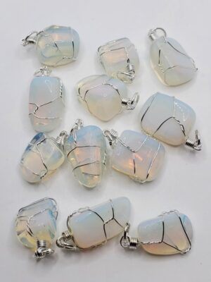 HF23 ONE OPALITE PENDANT