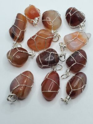 HF25 ONE CARNELIAN PENDANT