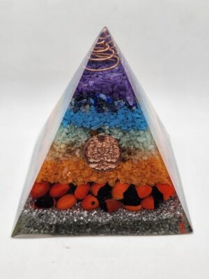 MD03 MYSTIC ACRYLIC PYRAMID WITH STONES H: 4 IN.