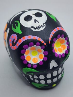 CF100 DAY OF THE DEAD CERAMIC SKULLS H: 2 in.