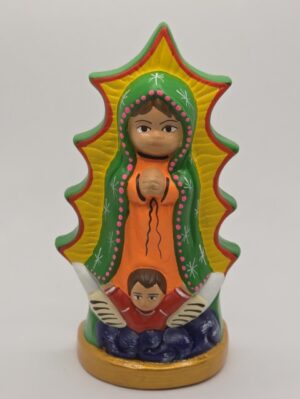 GJ03 PERUVIAN CERAMIC DECORATIVE H: 9 in.