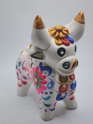 GJ40   PERUVIAN CERAMIC DECORATIVE  L